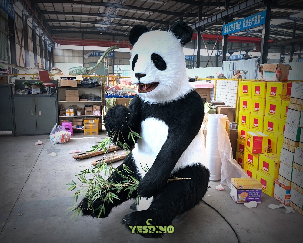 仿真大熊猫模型-会动的吃竹子的大熊猫机模美陈雕塑
